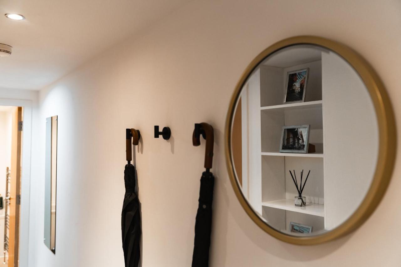 City View - A Stunning 2 Bed Apartment Glasgow Eksteriør bilde